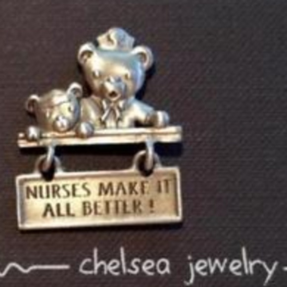 Nursing Pin Brooch Graduation Gift Nurses Make it All Better Bear RN LPN CNA - Picture 2 of 6